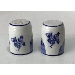 JOA Delft‎ Blue Handpainted Dutch Windmill Scene Salt & Pepper Shaker Set